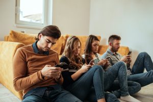 기술은 우리가 대화하는 방식을 변화시키고 있다